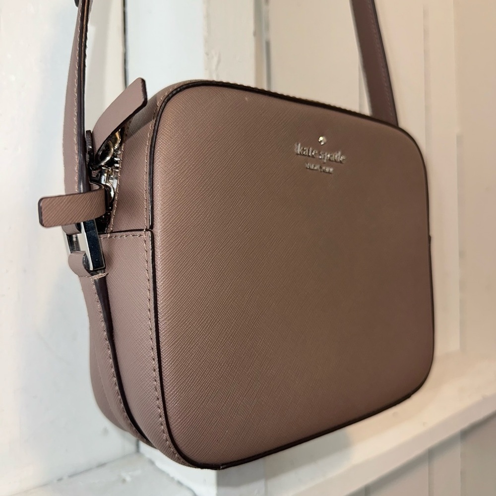 Kate Spade Spring Newbury Crossbody Bag Brown Silver Accents Capsule Wardrobe - Picture 2 of 16
